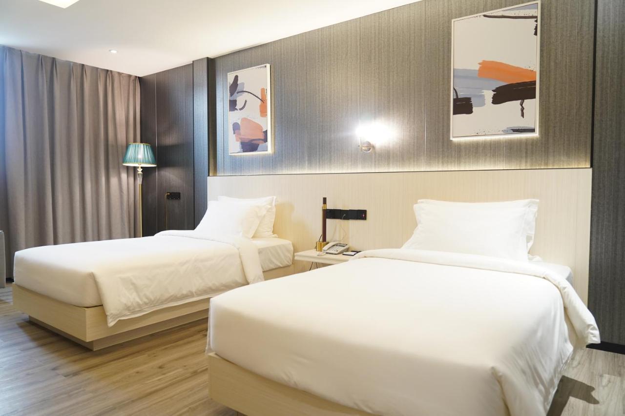Joy Hotel Phnom Penh Bagian luar foto