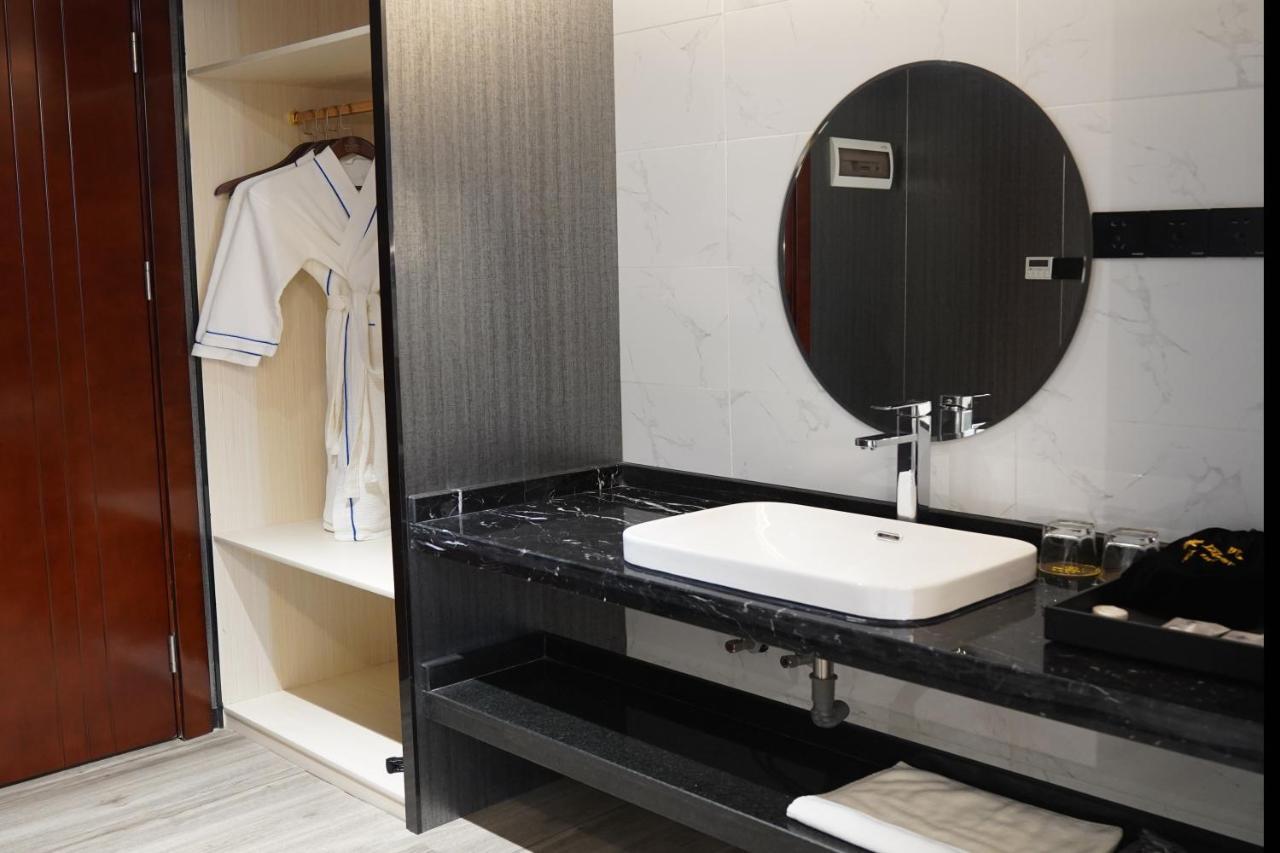 Joy Hotel Phnom Penh Bagian luar foto