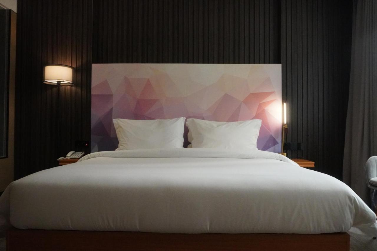 Joy Hotel Phnom Penh Bagian luar foto